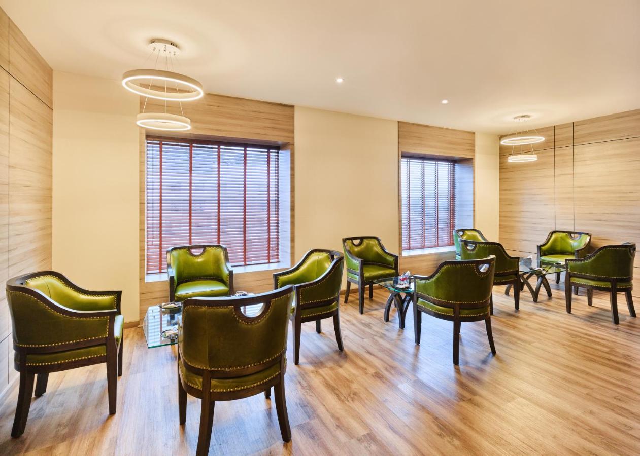 Hycinth Hotels Thiruvananthapuram Zewnętrze zdjęcie