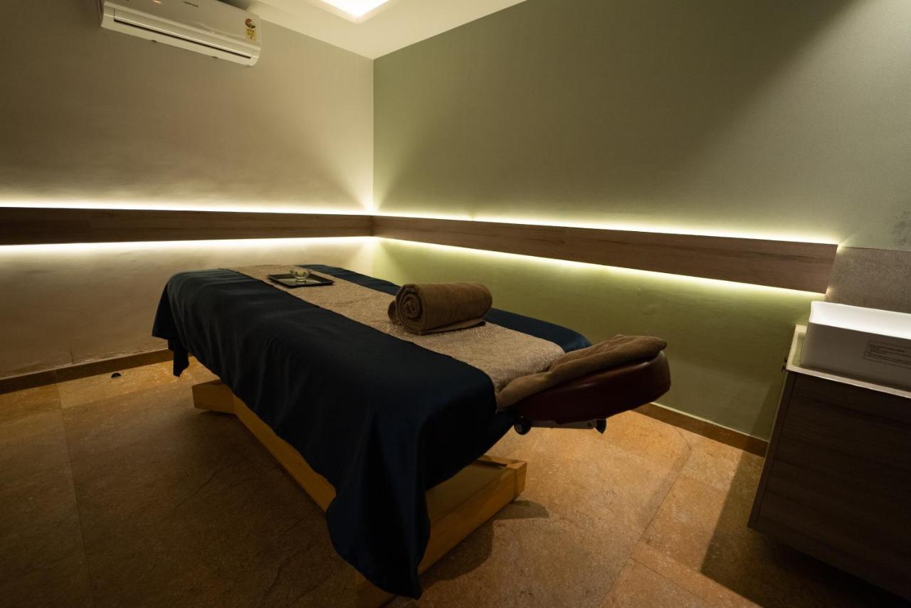 Hycinth Hotels Thiruvananthapuram Zewnętrze zdjęcie