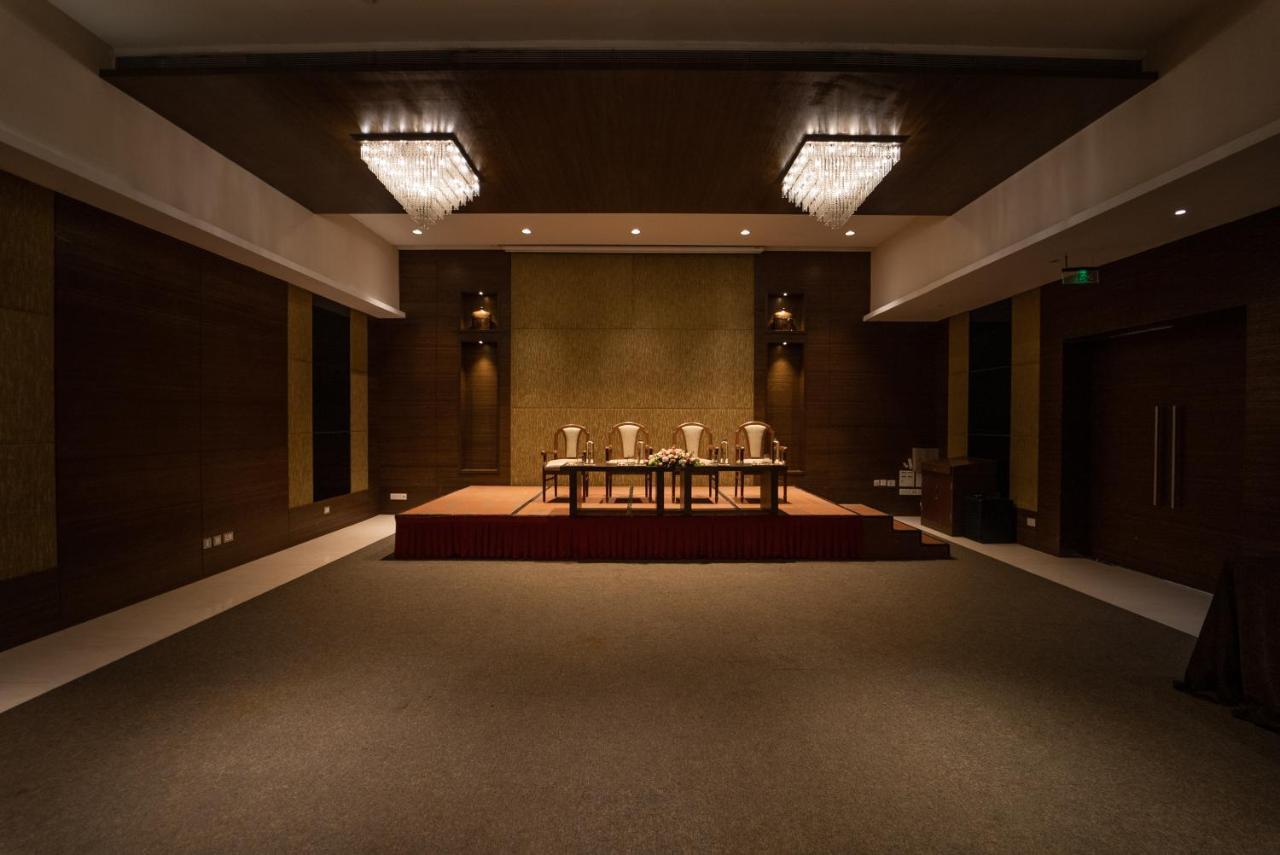 Hycinth Hotels Thiruvananthapuram Zewnętrze zdjęcie