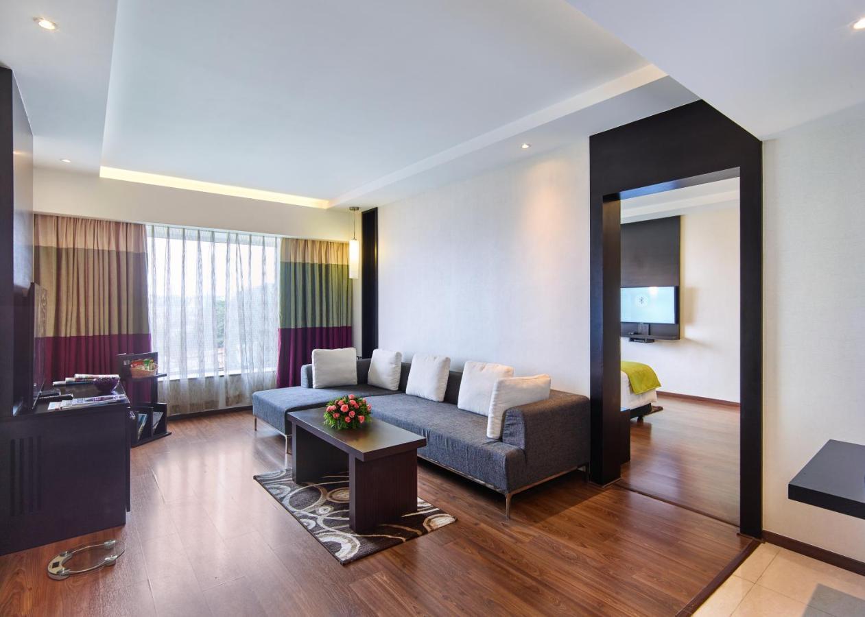 Hycinth Hotels Thiruvananthapuram Zewnętrze zdjęcie