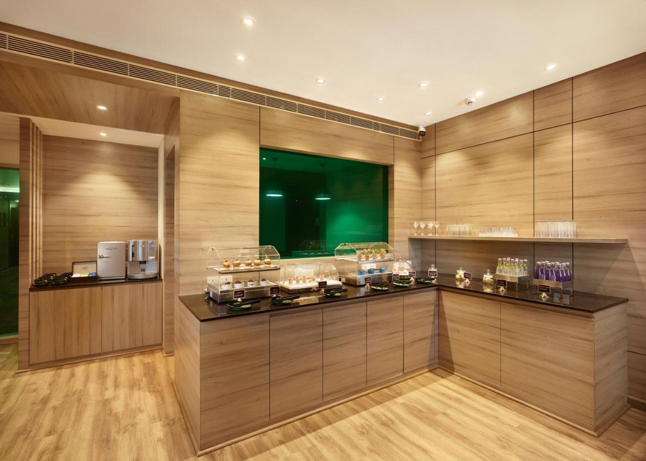 Hycinth Hotels Thiruvananthapuram Zewnętrze zdjęcie