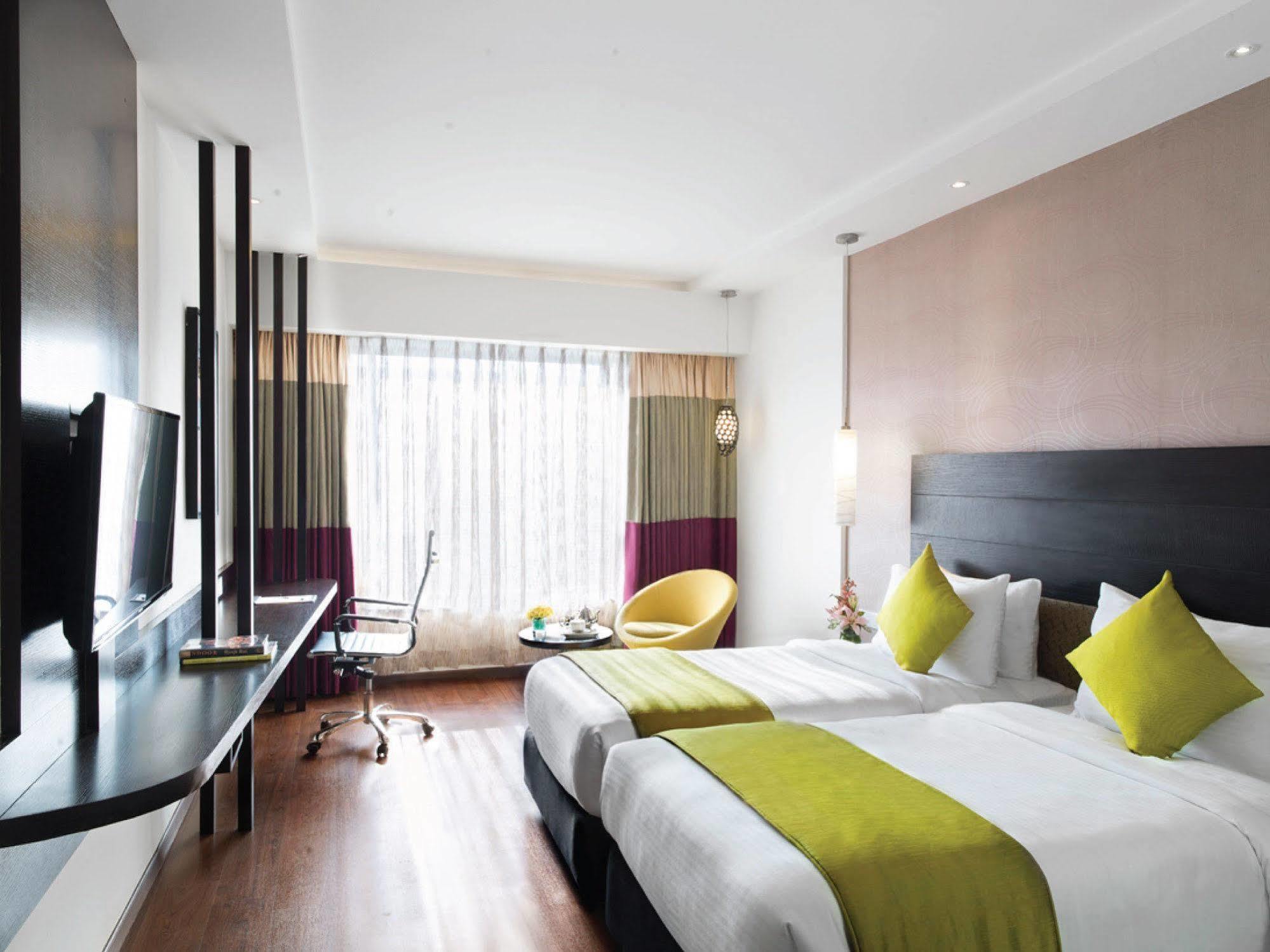 Hycinth Hotels Thiruvananthapuram Zewnętrze zdjęcie